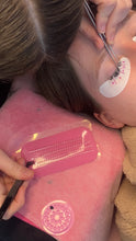Load image into Gallery viewer, 1:1 ProMade Volume Lash Training