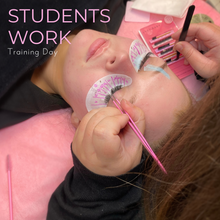 Load image into Gallery viewer, 1:1 Eyelash Extension Masterclass