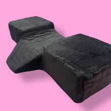Load image into Gallery viewer, Lash Pillow with Neck Support