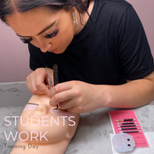 Load image into Gallery viewer, - Classic Beginners Lash Training 5 Days