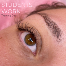 Load image into Gallery viewer, - Classic Beginners Lash Training 5 Days