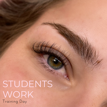Load image into Gallery viewer, - Classic Beginners Lash Training 5 Days